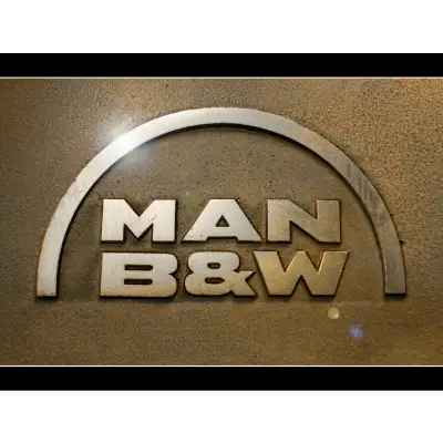 BRAND MAN B&W